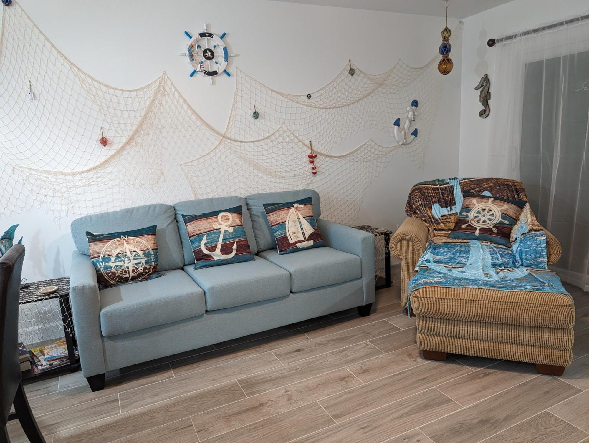 Apartment 1st Floor, Davis View Condo, Minutes To Sanibel Fort Myers