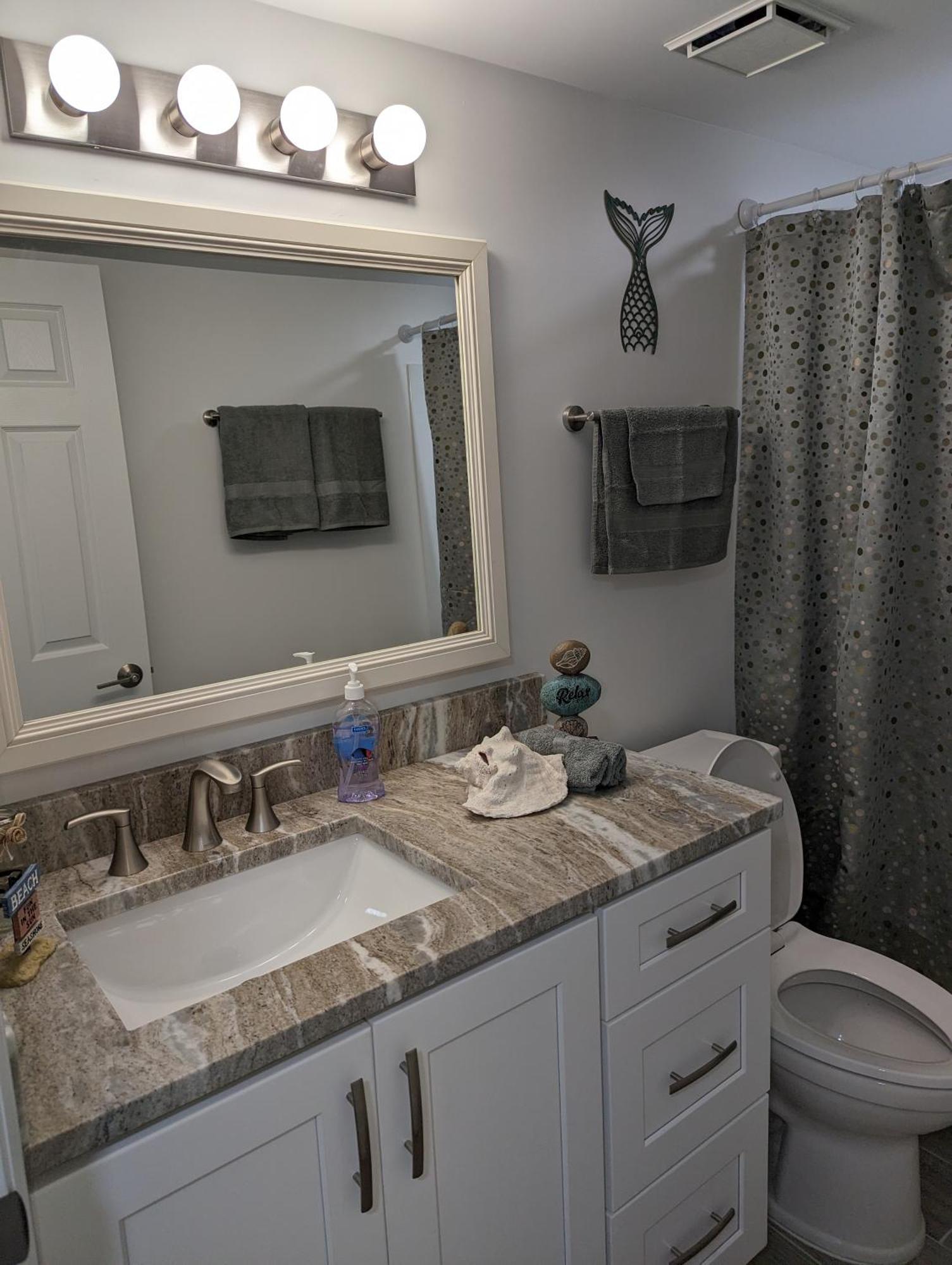 Apartment 1st Floor, Davis View Condo, Minutes To Sanibel