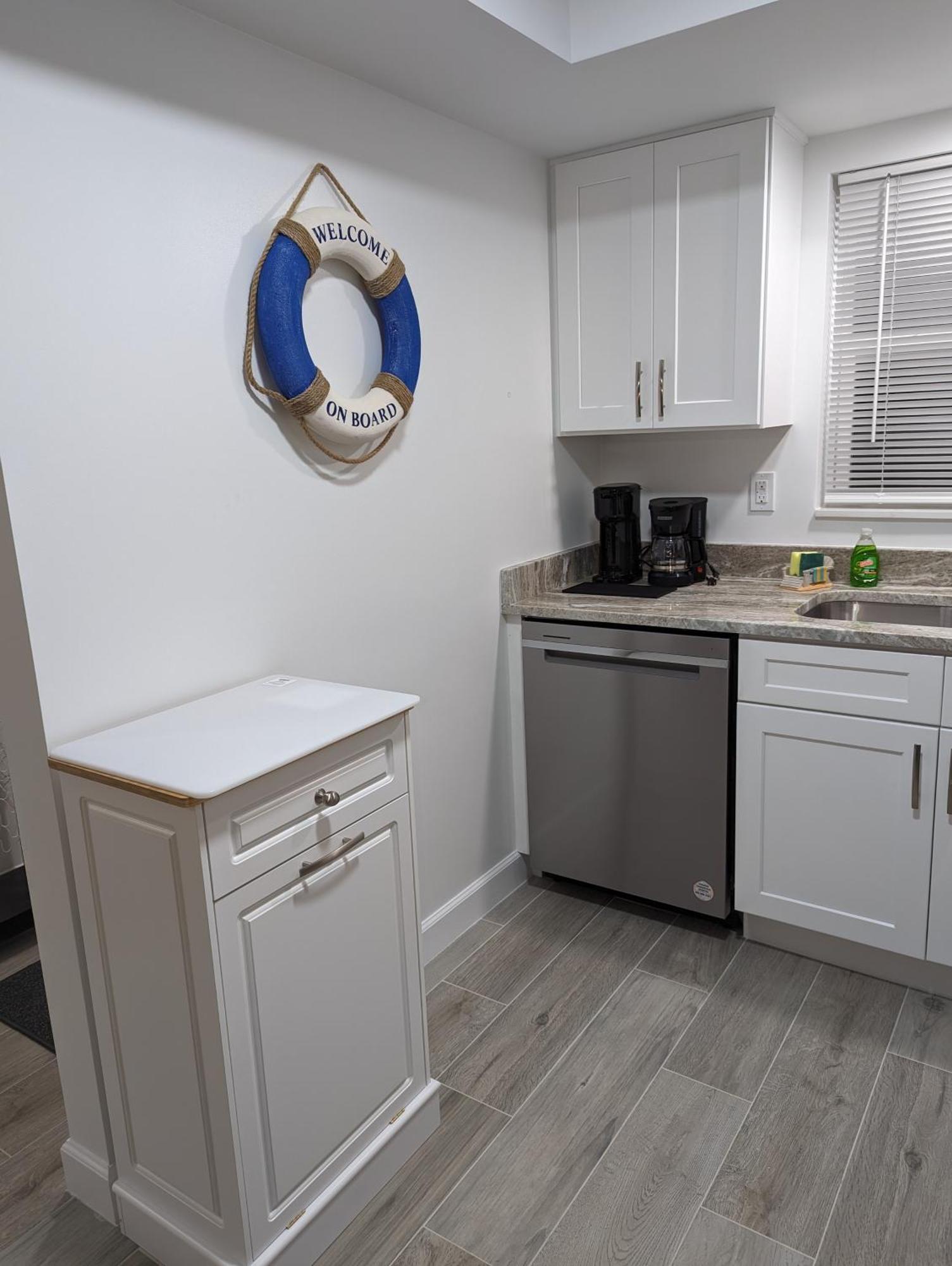 1st Floor, Davis View Condo, Minutes To Sanibel Apartment *