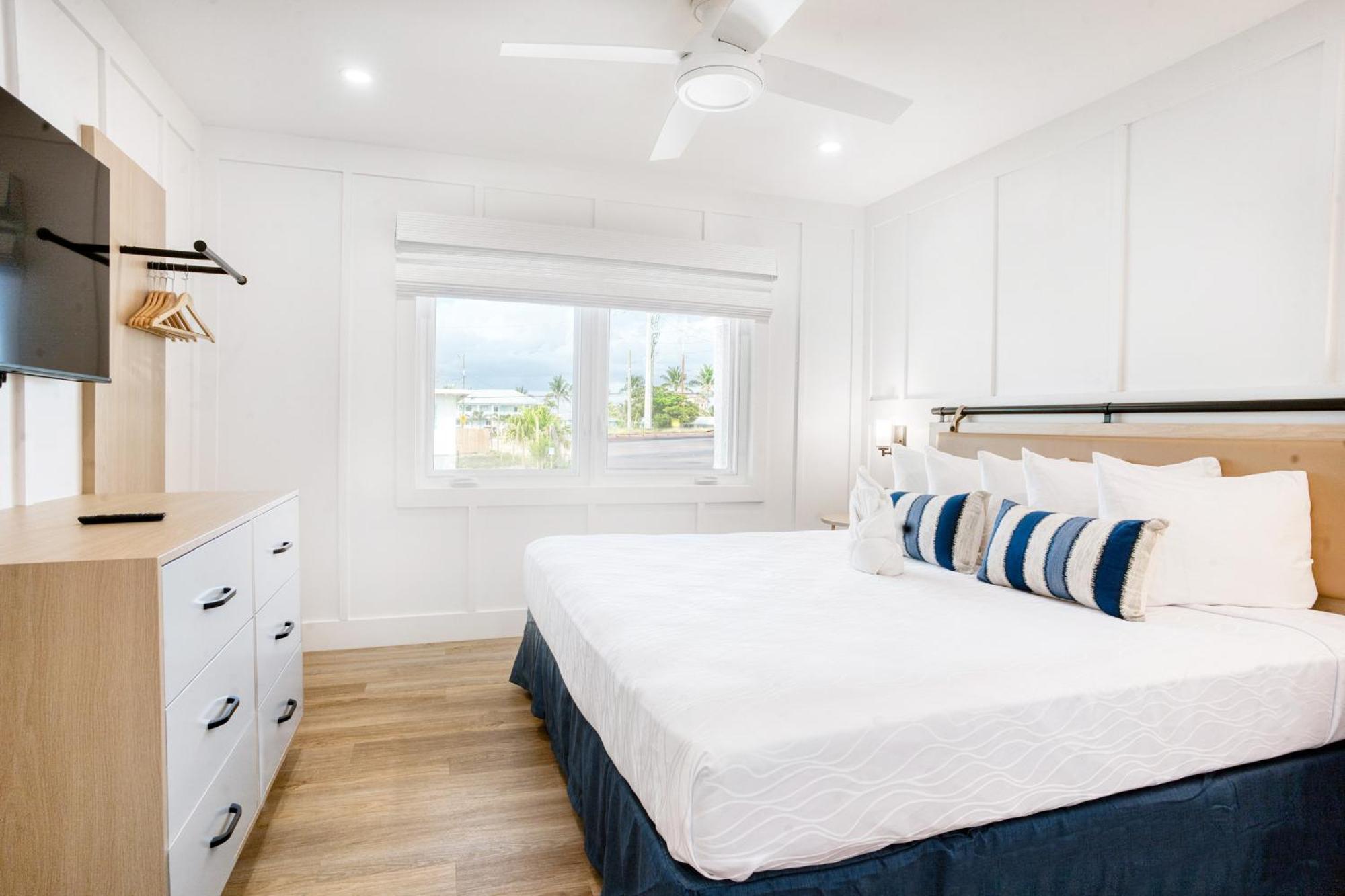 Inn Lighthouse Resort: & 3*