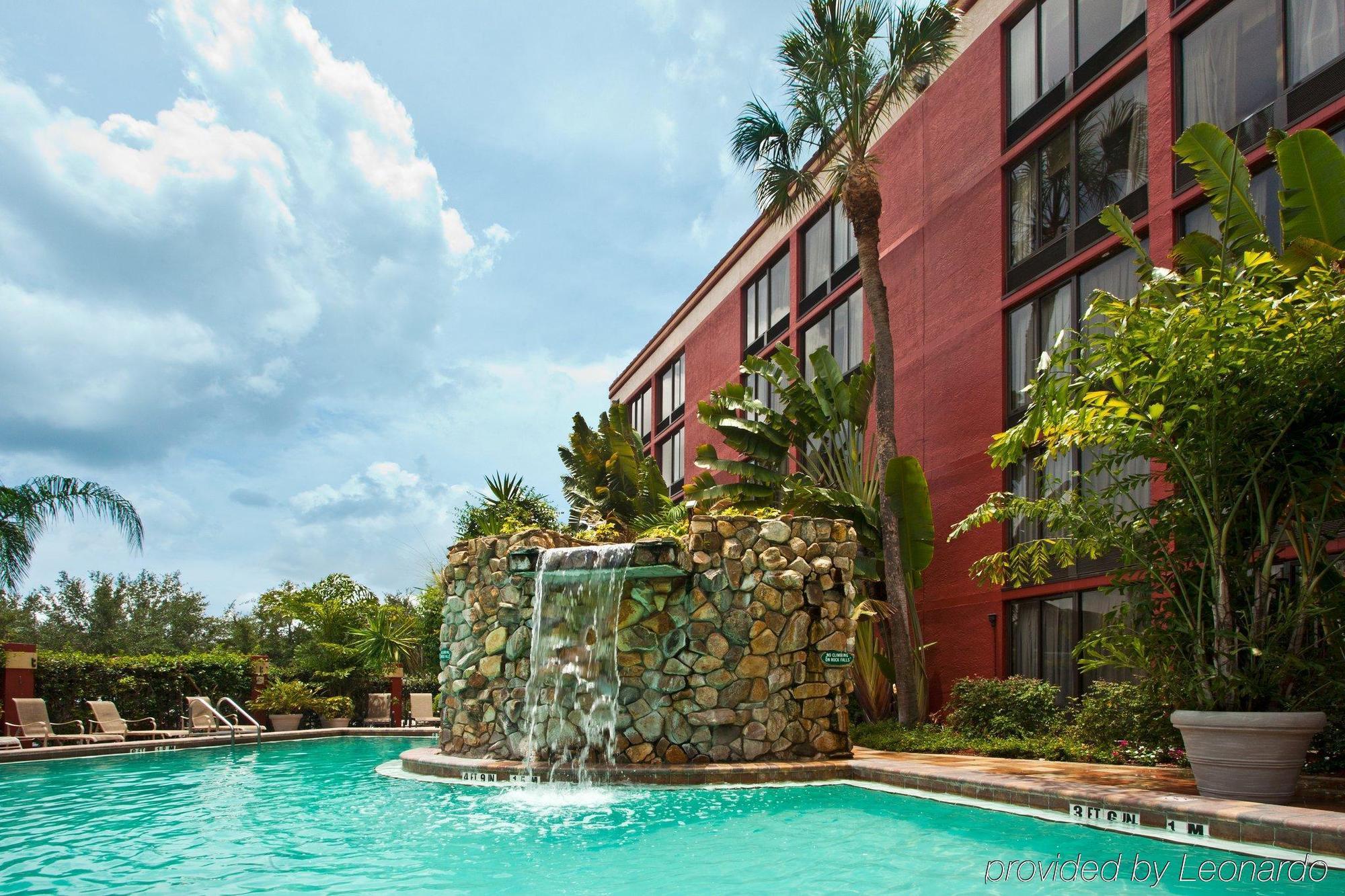 Doubletree By Hilton Myers At Bell Tower Shops Hotel