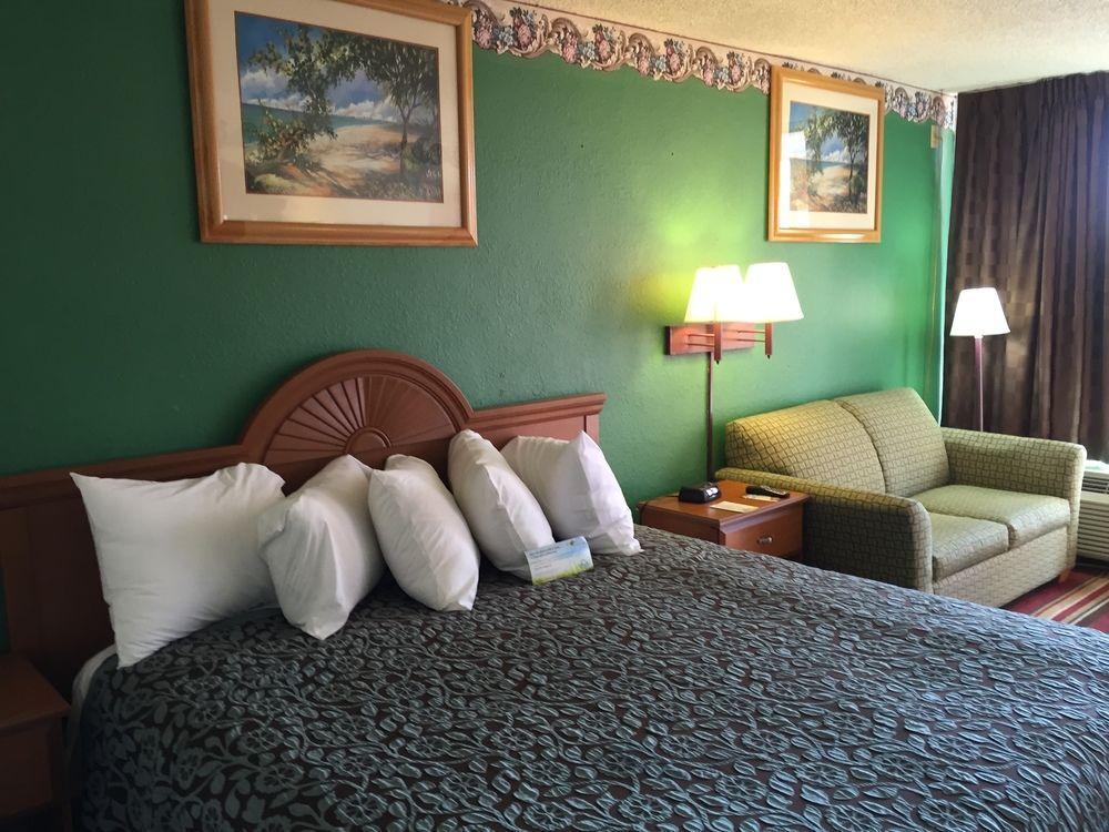 Days By Wyndham Myers 2* Fort Myers