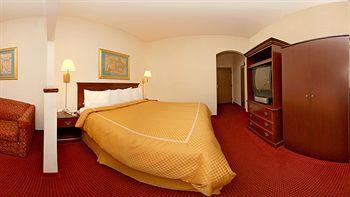 Quality Myers Airport I-75 Hotel