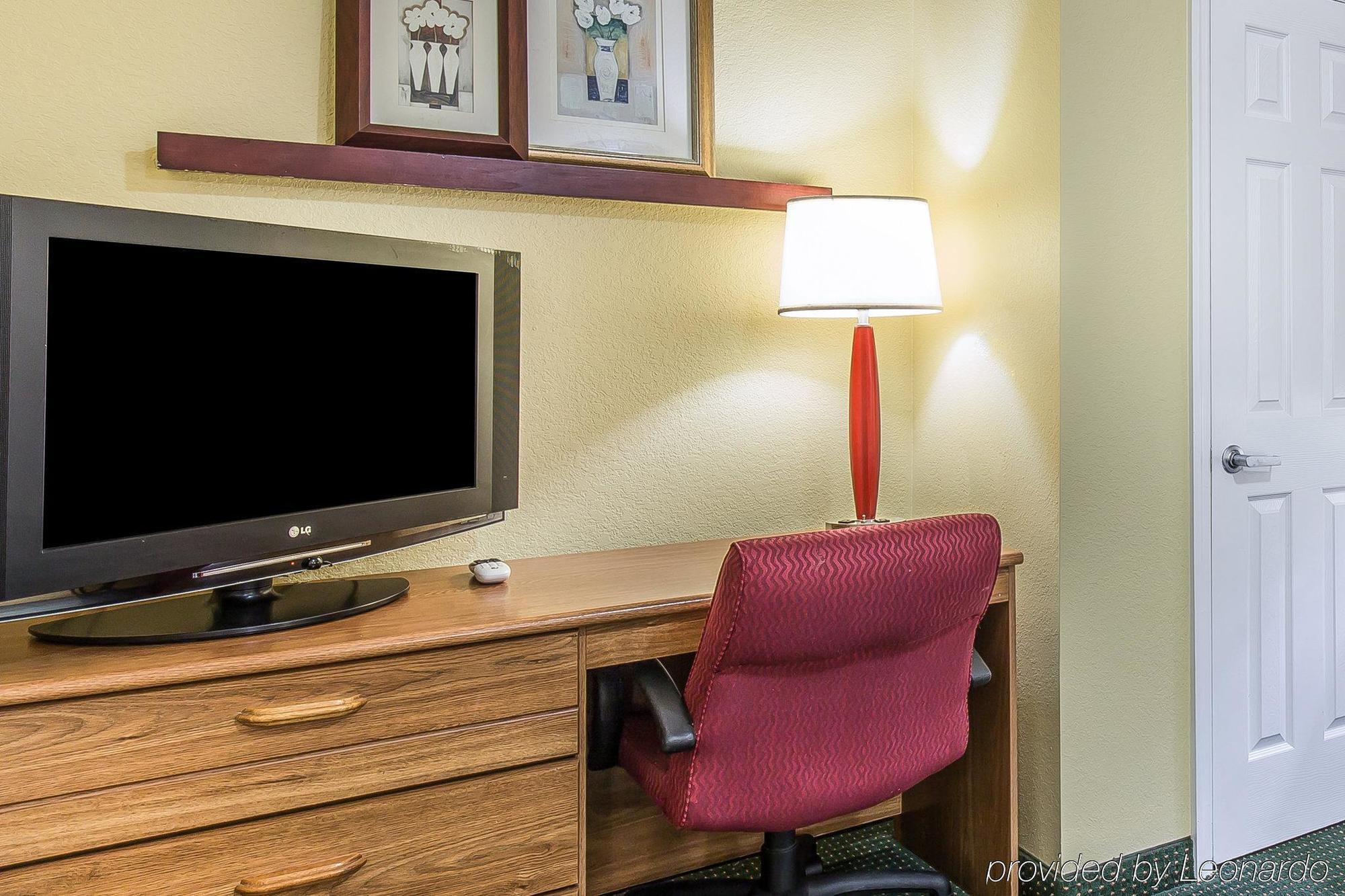 Suburban Myers Cape Coral Hotel 2*