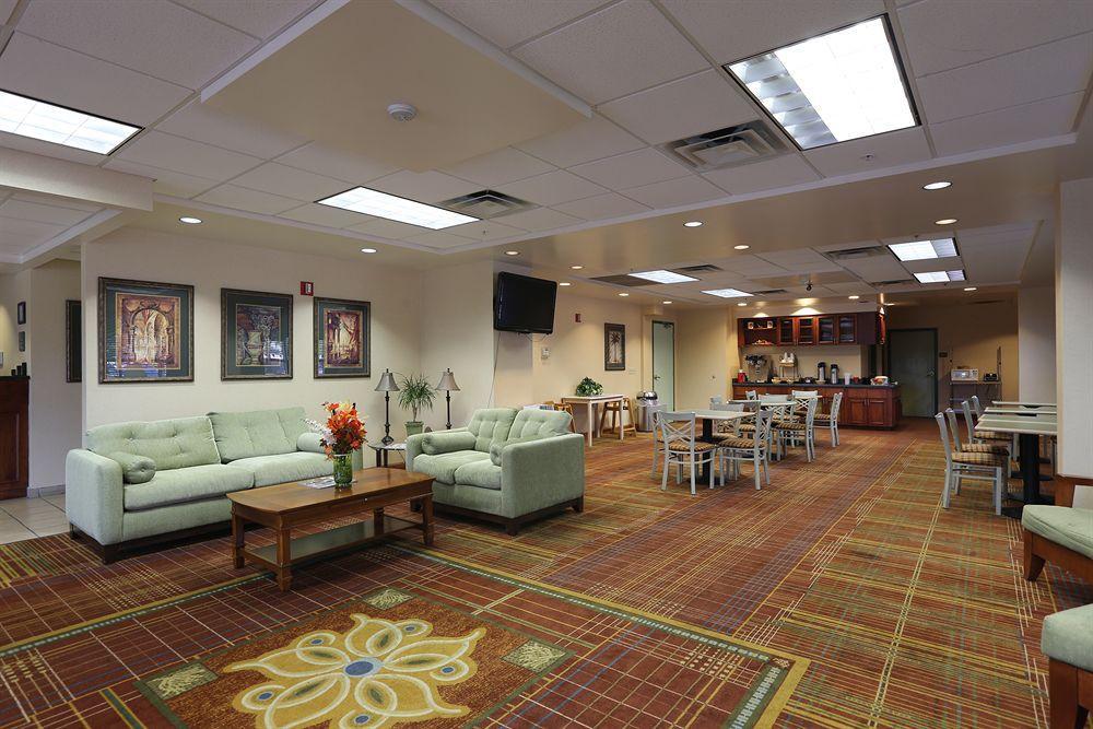 Main Of Myers Hotel