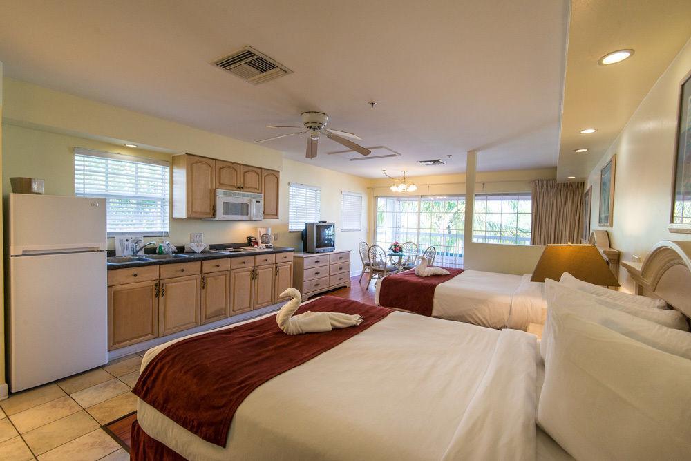 Lighthouse Resort: & Inn