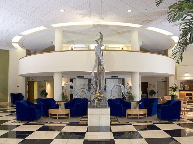 Hotel Doubletree By Hilton Myers At Bell Tower Shops