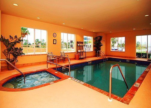 Hotel Comfort & Airport 3*