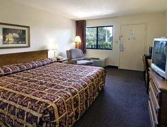 Super 8 By Wyndham Myers Fort Myers