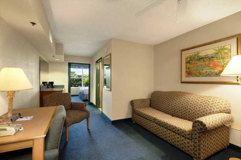Baymont By Wyndham Myers Airport Fort Myers