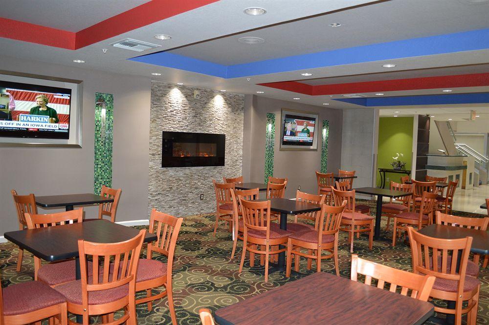 Days & By Wyndham Myers Near Jetblue Park Fort Myers