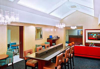 By Marriott Myers 3*