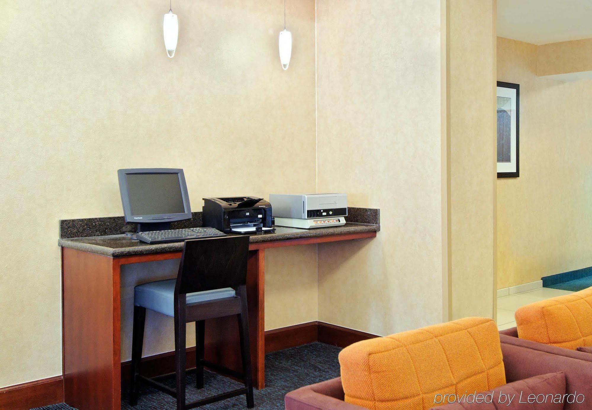 By Marriott Myers Hotel 3*