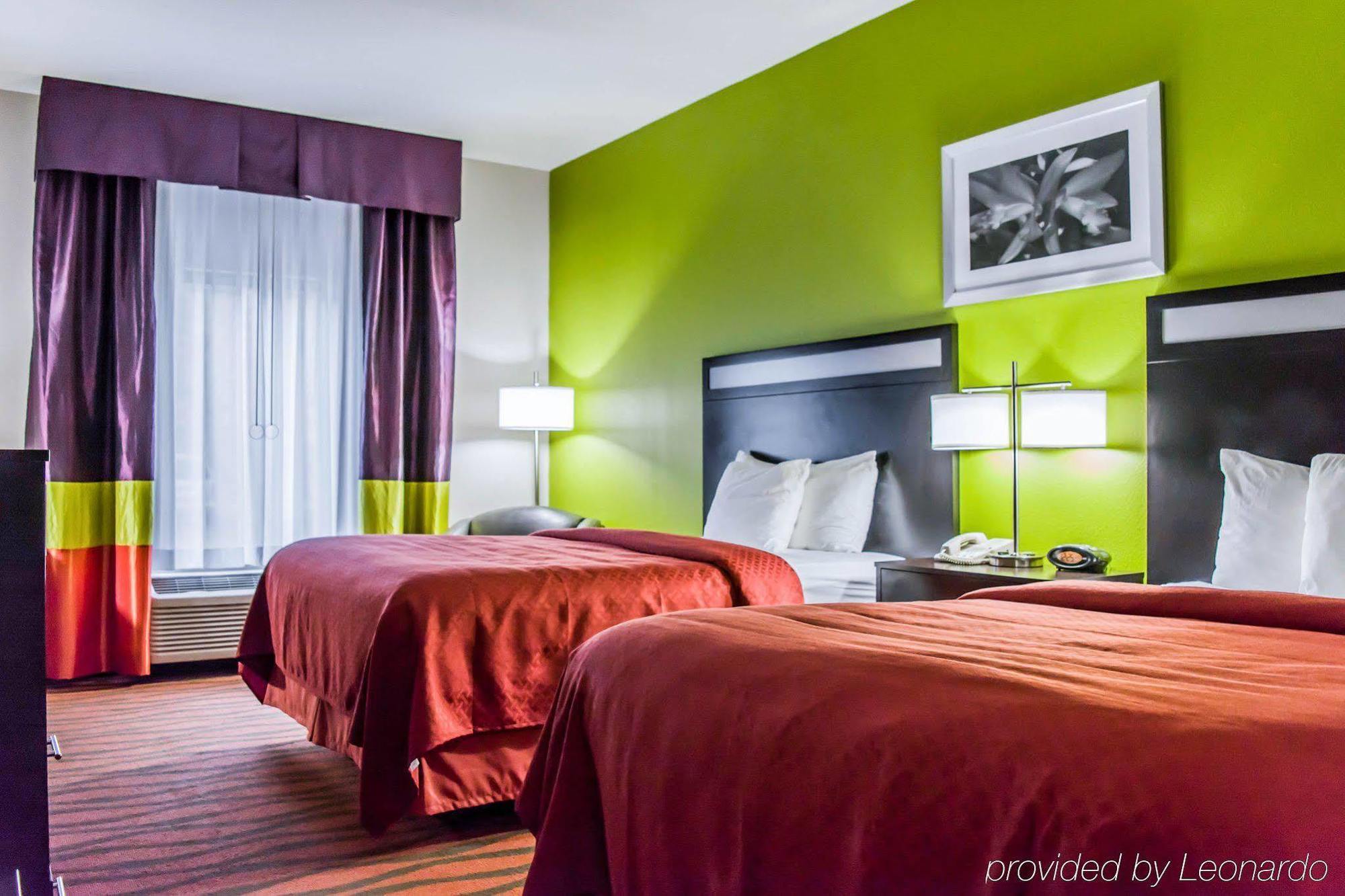 Quality Myers Airport I-75 Hotel 2*