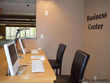 Days & By Wyndham Myers Near Jetblue Park Hotel Fort Myers