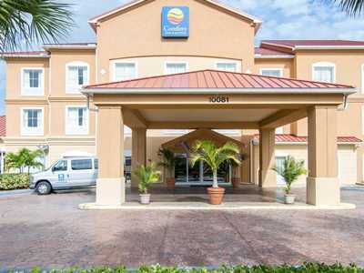 Comfort & Airport Hotel 3*