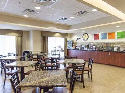 Hotel Comfort & Airport