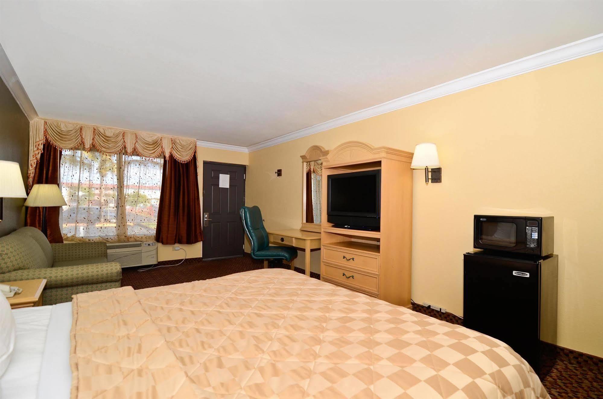 Americas Value Myers 3* Fort Myers