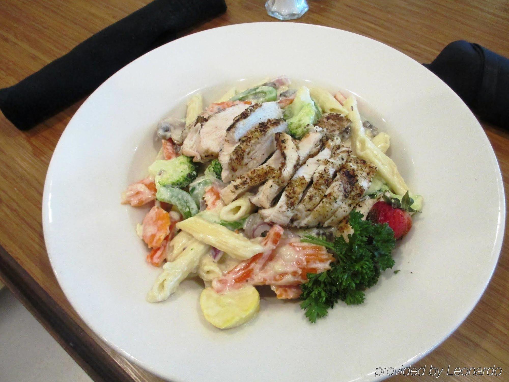 Holiday - - Downtown Area By Ihg Hotel