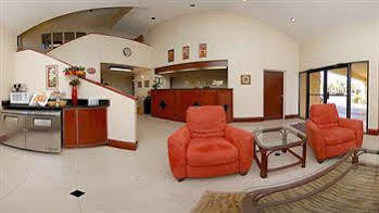 Travelodge By Wyndham Myers Airport Hotel Fort Myers