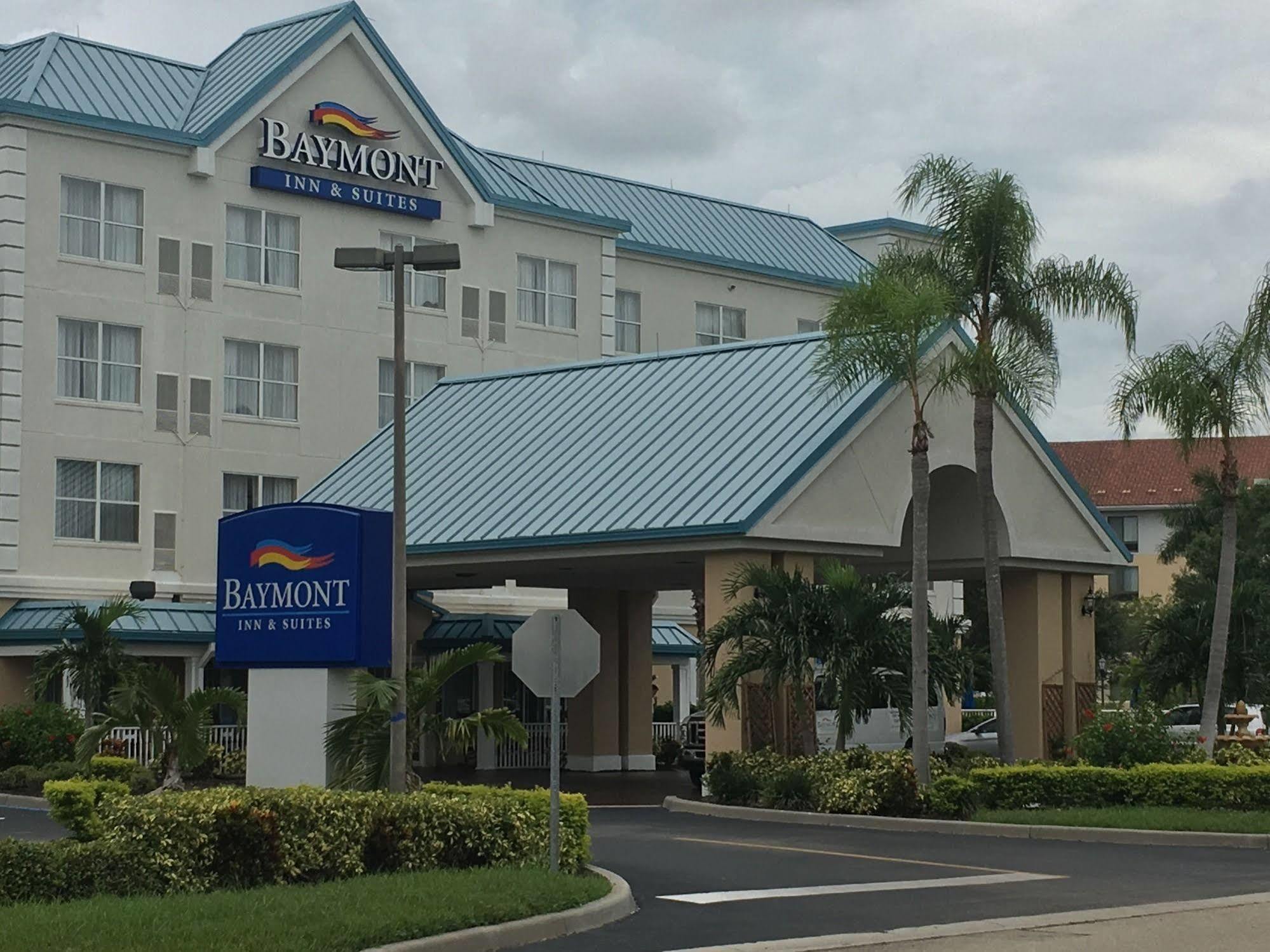 Baymont By Wyndham Myers Airport Hotel