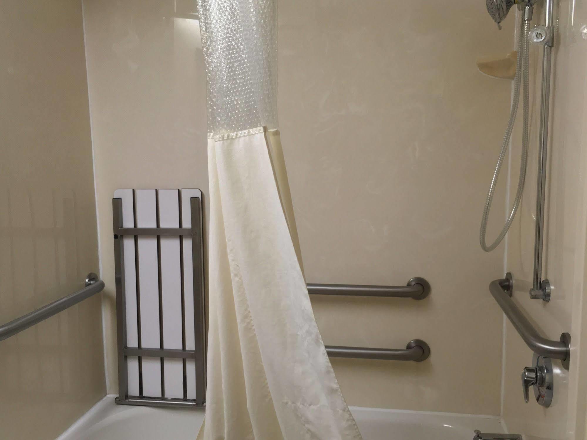 Baymont By Wyndham Myers Airport Fort Myers