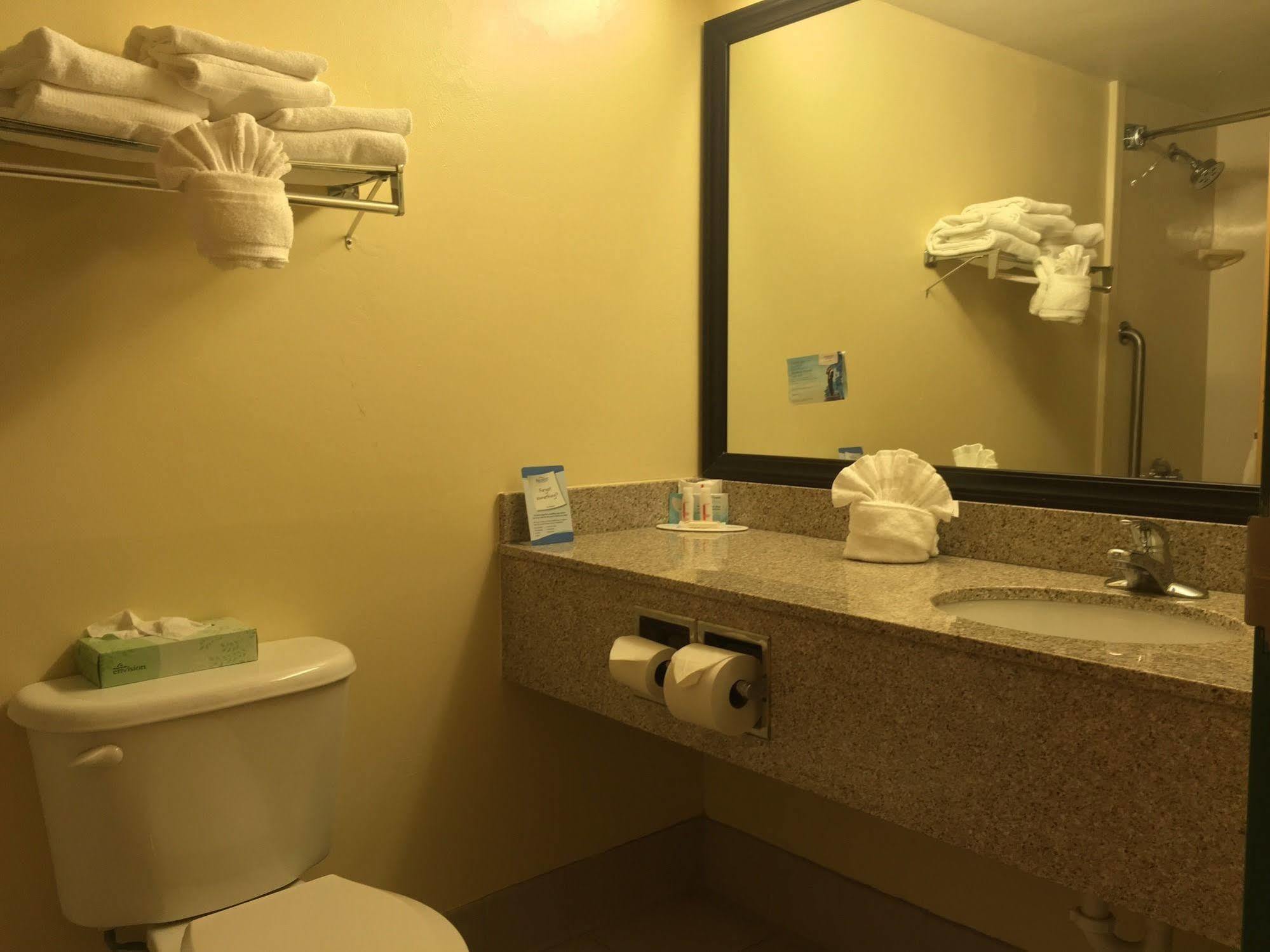Baymont By Wyndham Myers Airport Fort Myers