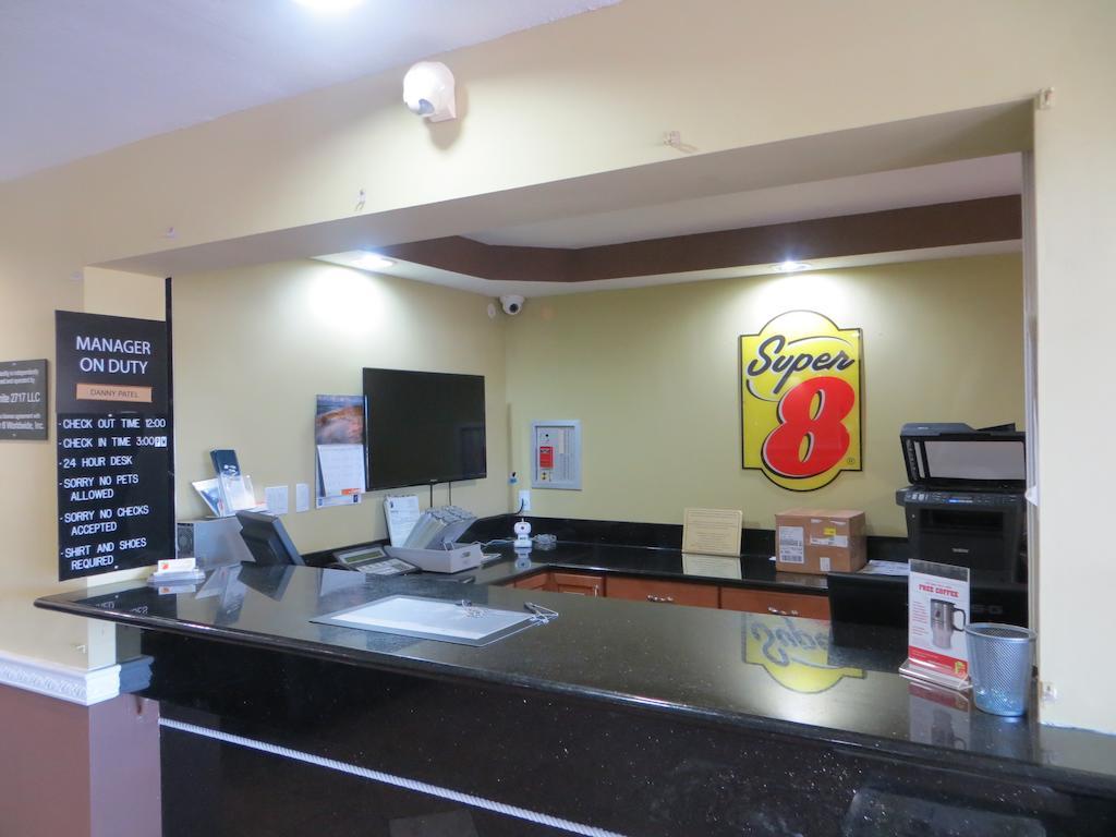 Hotel Super 8 By Wyndham Myers Fort Myers