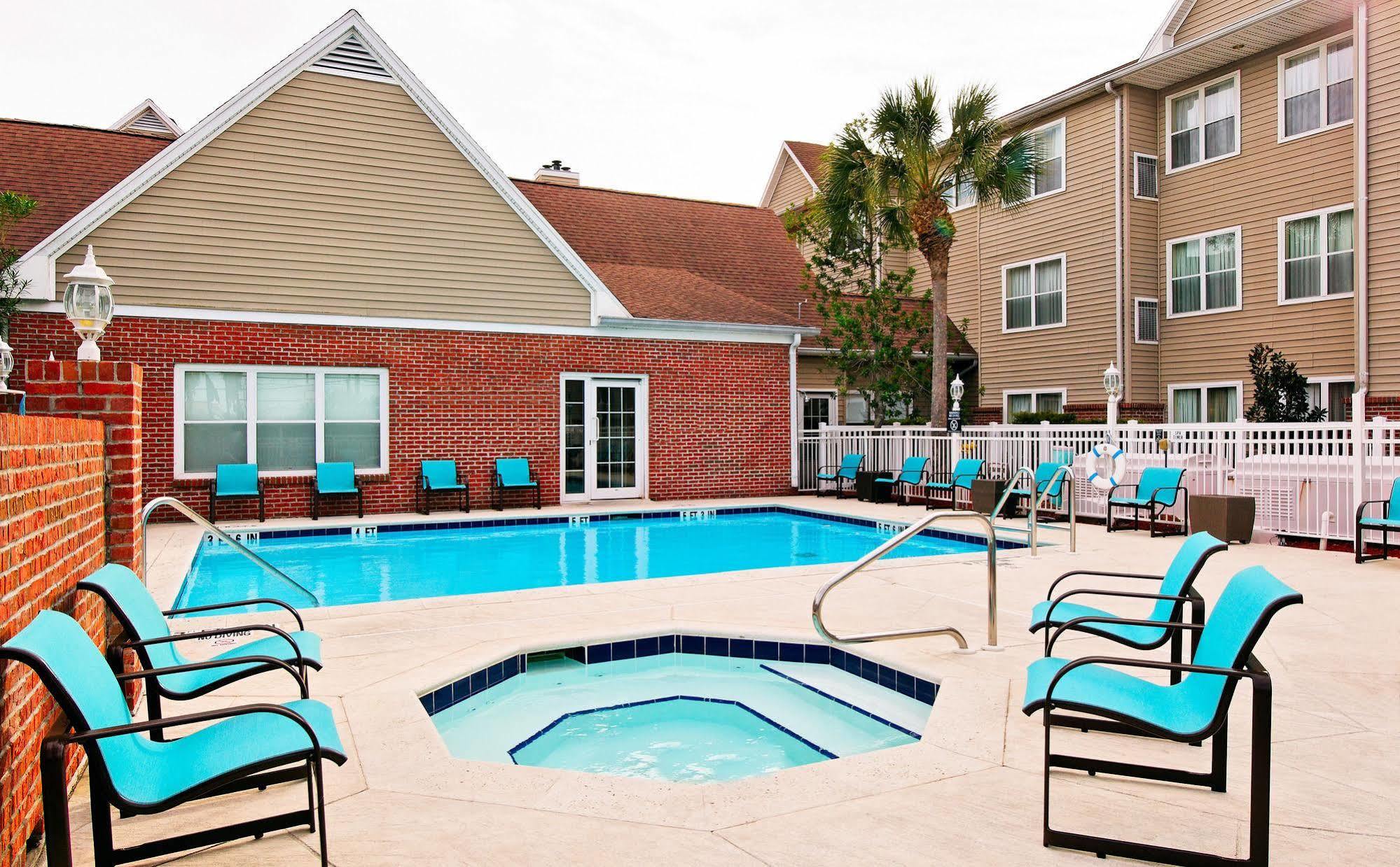 Hotel By Marriott Myers 3*
