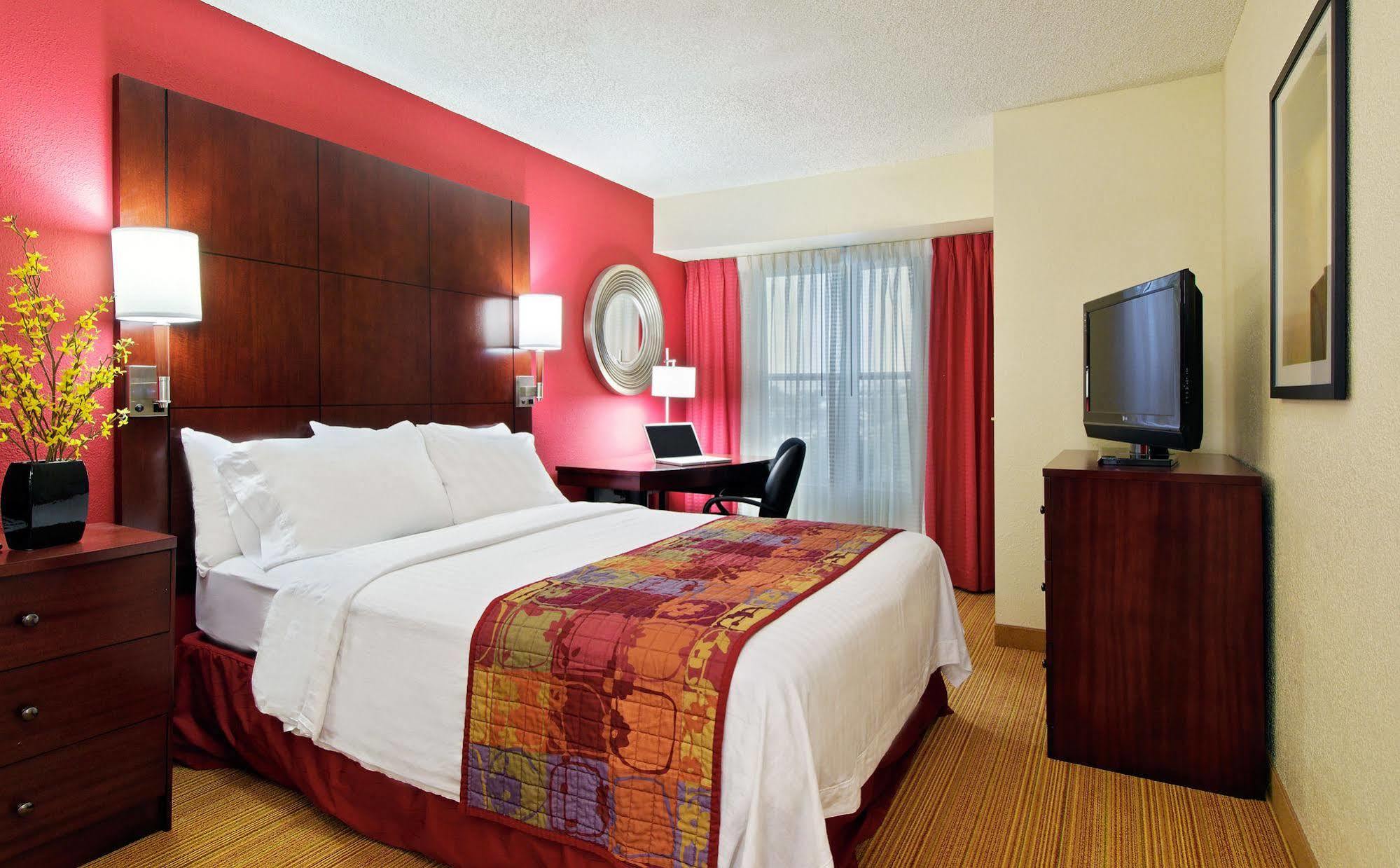 By Marriott Myers Hotel Fort Myers