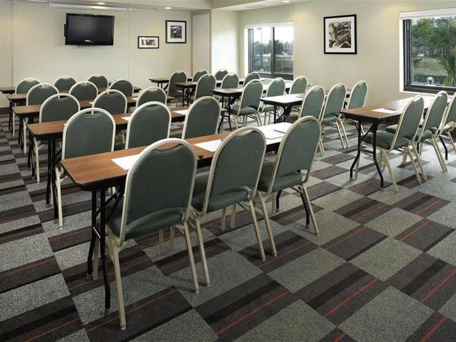 Four Points By Sheraton Myers Airport 3* Fort Myers