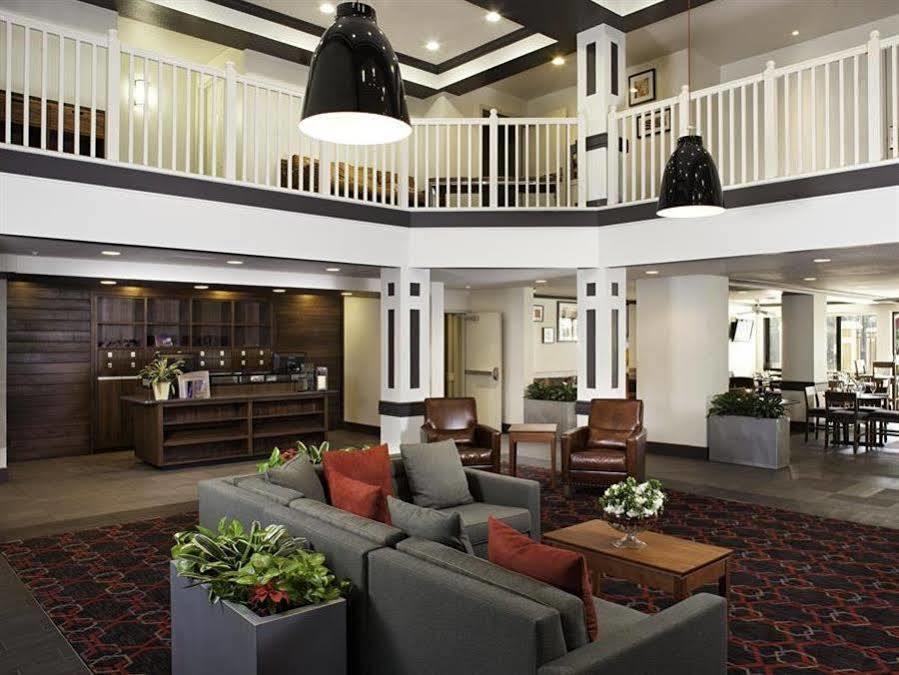 Four Points By Sheraton Myers Airport