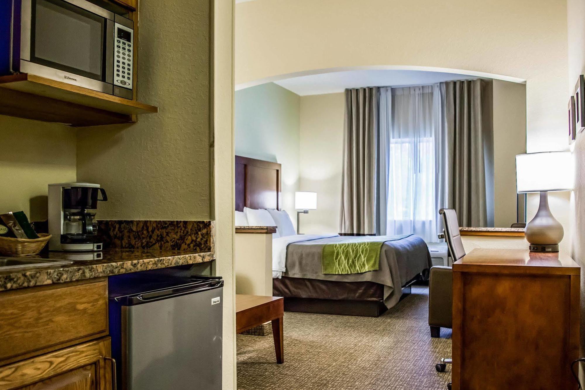 Comfort Myers Northeast Inn