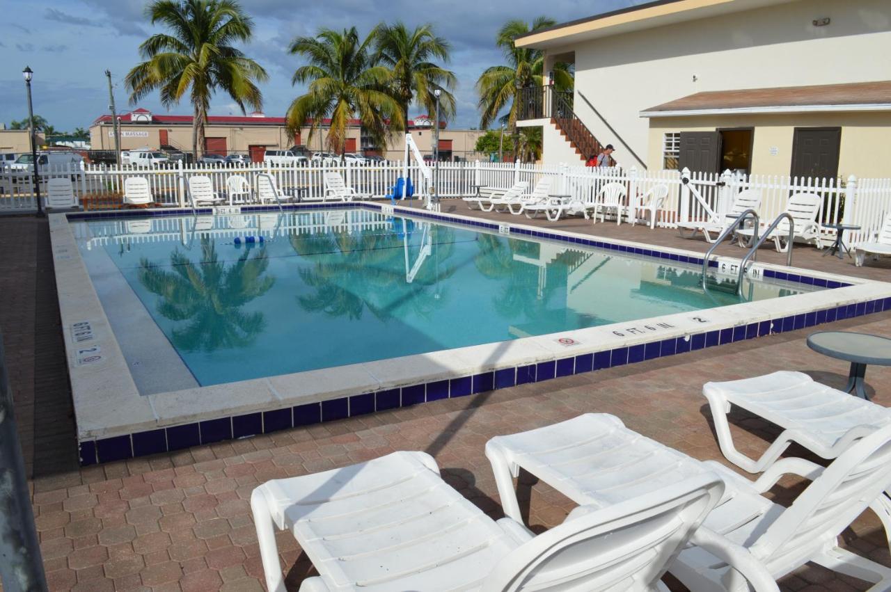 Americas Value Myers Hotel Fort Myers
