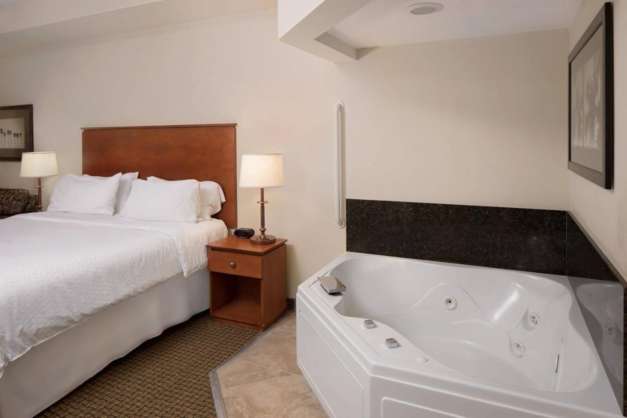 Four Points By Sheraton Myers Airport Hotel Fort Myers