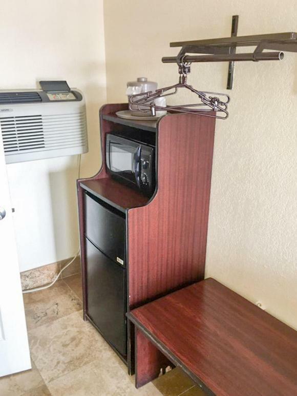 Budget Motel 2*