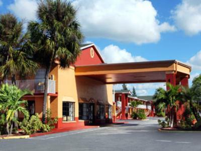 Hotel Howard Johnson By Wyndham Ft. Myers Fl Fort Myers