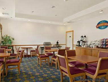 Hotel Baymont By Wyndham Myers Airport