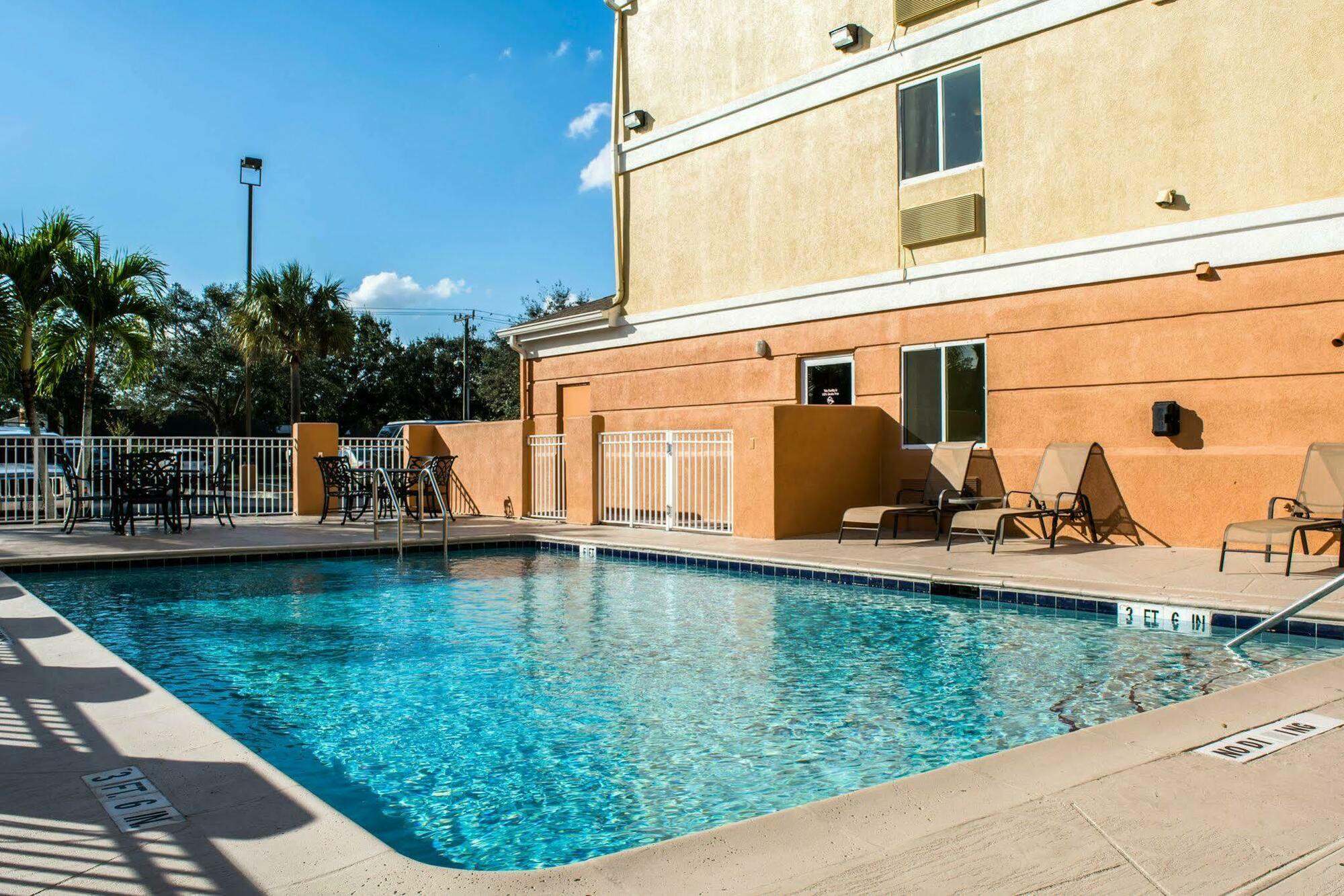 Comfort Myers Northeast 2* Fort Myers