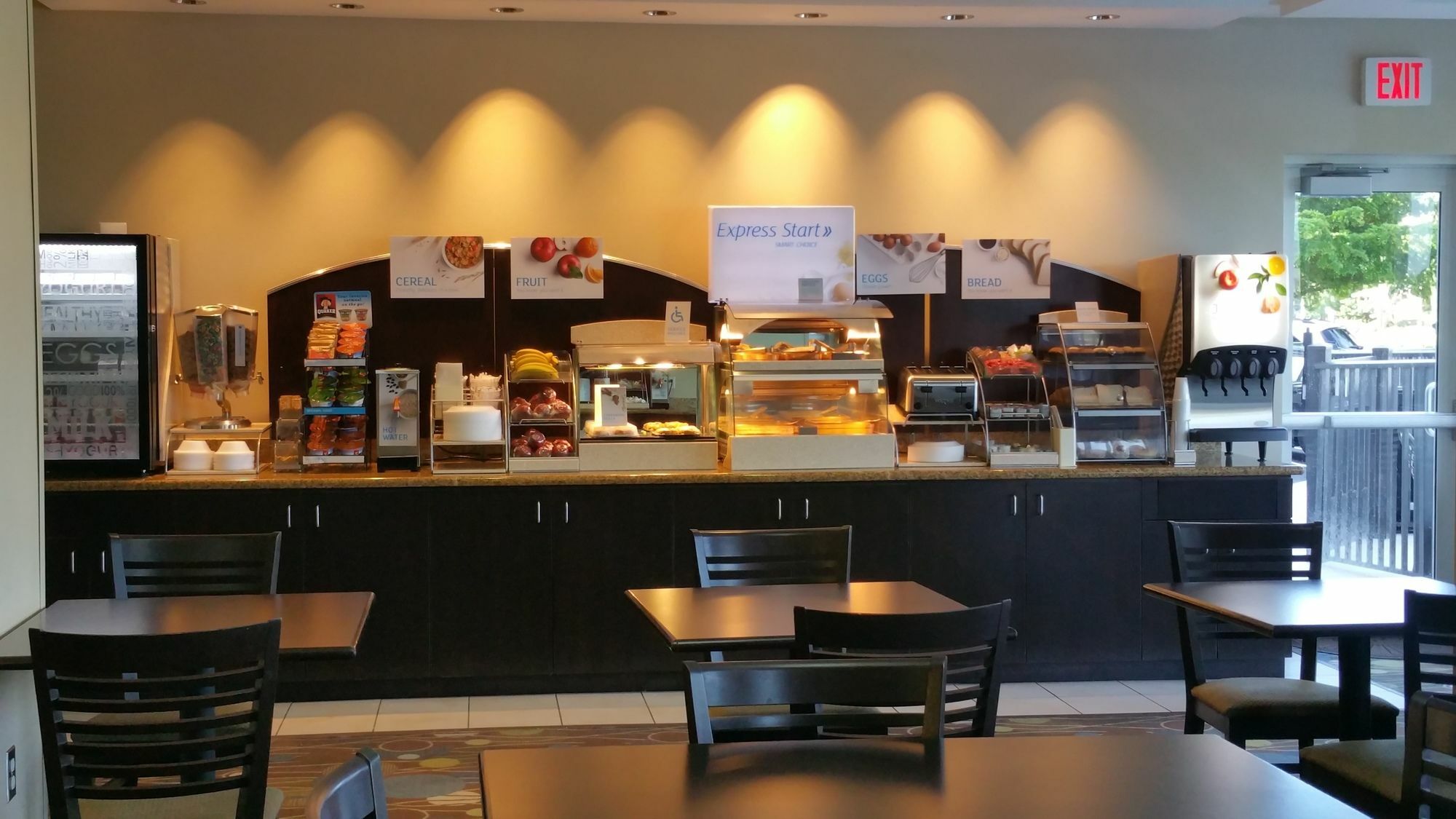 Hotel Express & Myers East - The Forum By Ihg