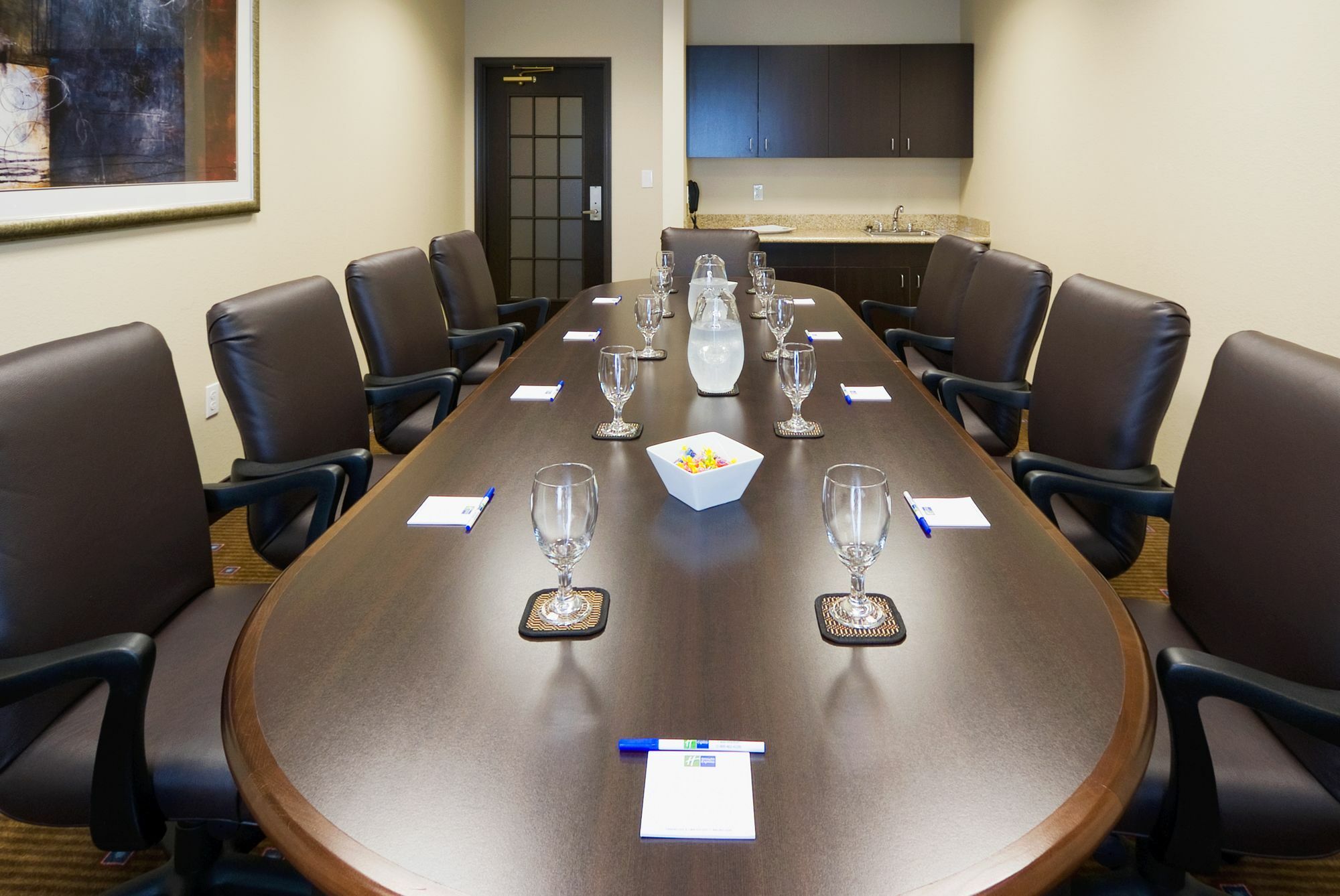 Express & Myers East - The Forum By Ihg