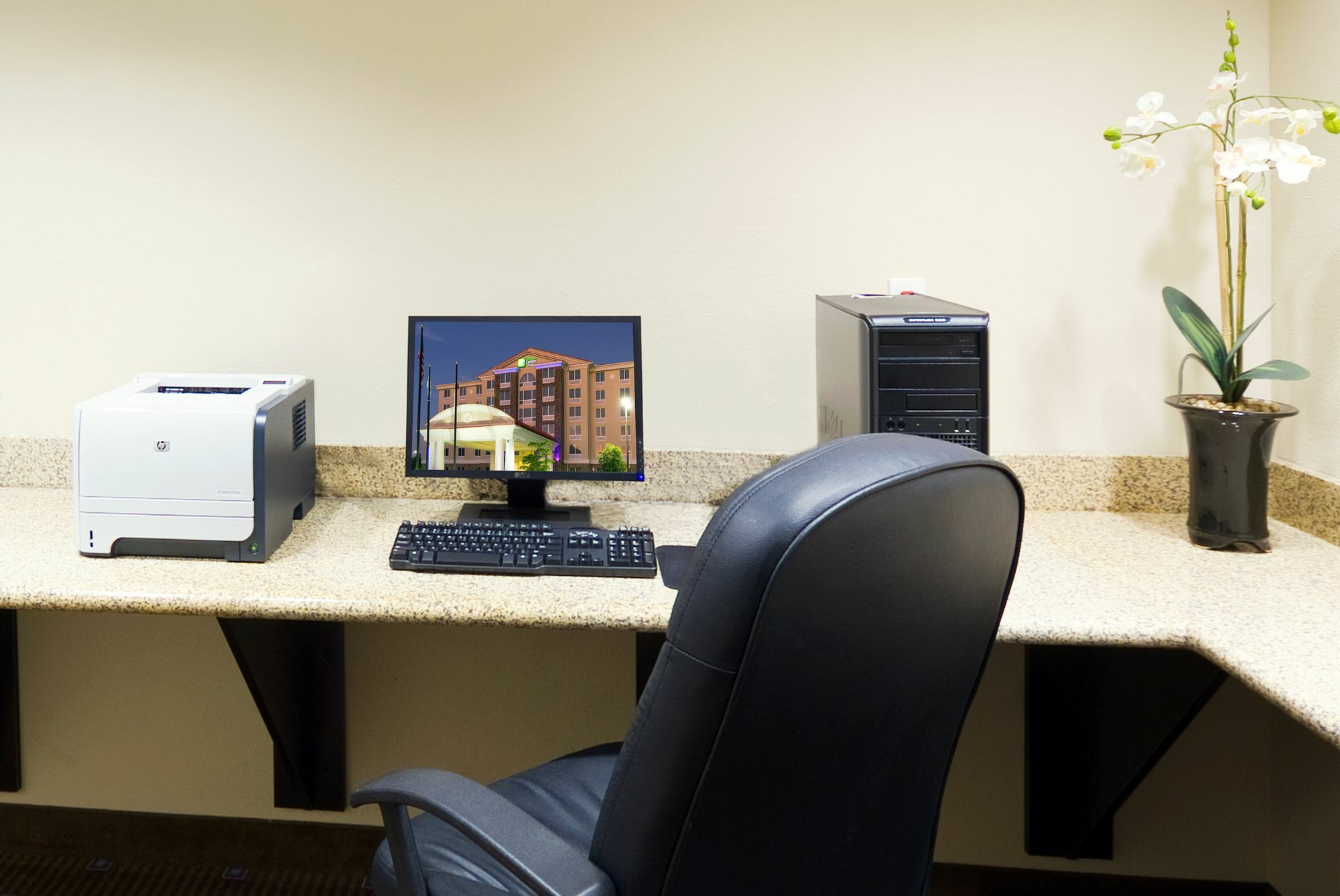 Express & Myers East - The Forum By Ihg Hotel Fort Myers