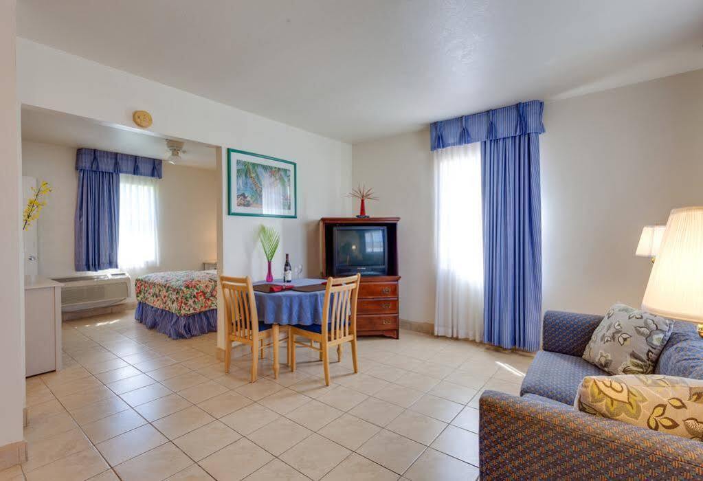 Fountain Cottages Motel