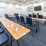 Holiday Inn Express & Suites - Fort Myers Airport By Ihg