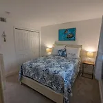New Condo! Just 15 Min To Ft Myers And Sanibel Beach! Great Location!!