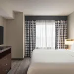Hilton Garden Inn Fort Myers Airport / FGCU