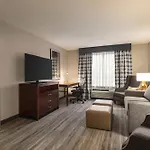 Hilton Garden Inn Fort Myers Airport / FGCU