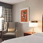 Hilton Garden Inn Fort Myers Airport / FGCU