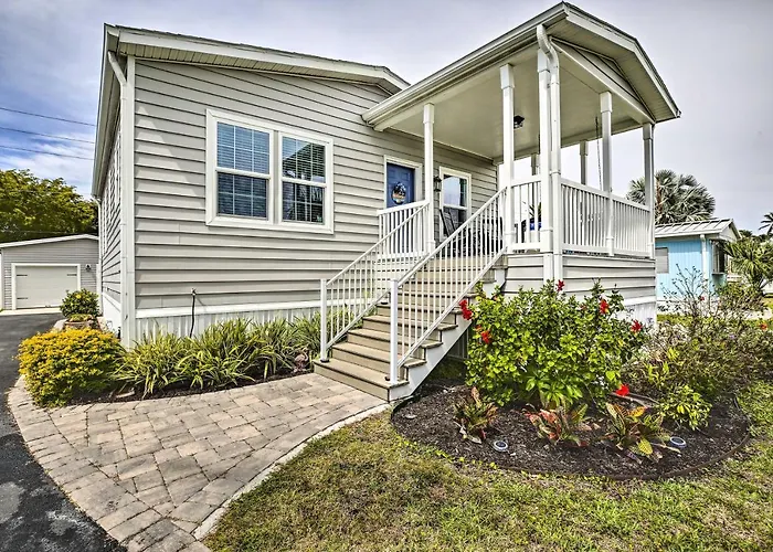 Fort Myers Home Near Sanibel Island Causeway