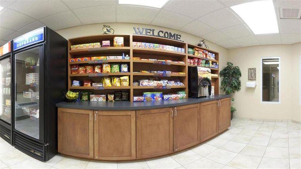 Candlewood Myers Interstate 75 By Ihg Hotel 3*